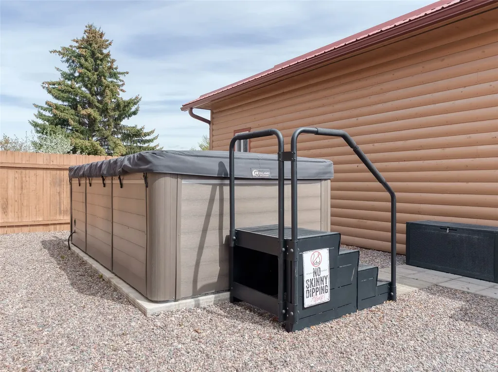 126 10th Street Eureka MT 59917