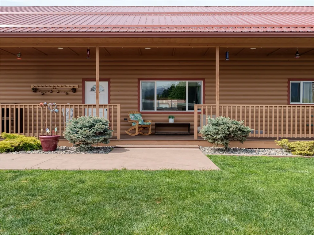 126 10th Street Eureka MT 59917
