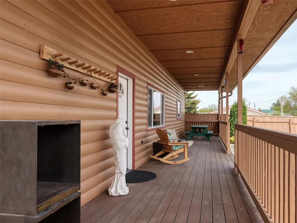 126 10th Street Eureka MT 59917