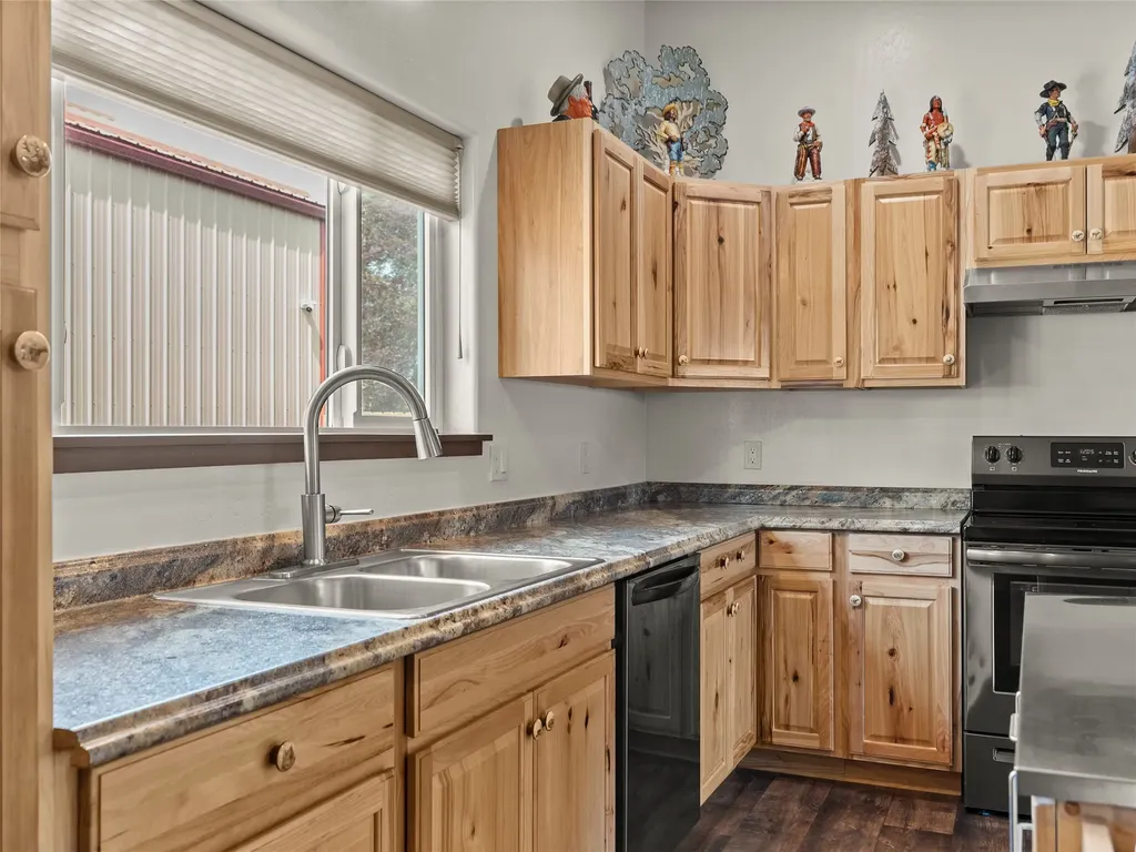 126 10th Street Eureka MT 59917