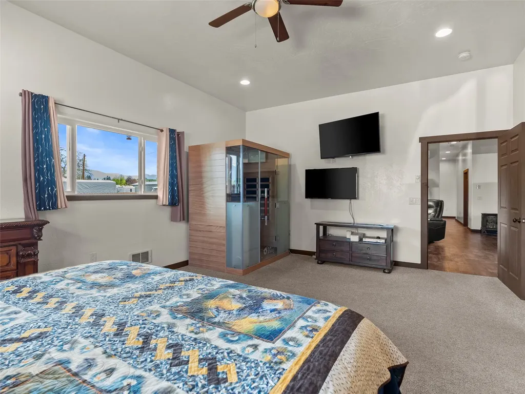 126 10th Street Eureka MT 59917