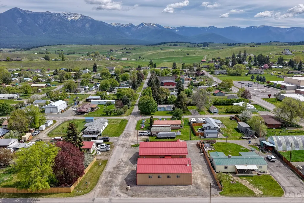 126 10th Street Eureka MT 59917