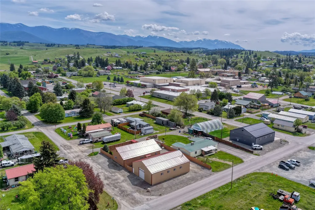 126 10th Street Eureka MT 59917