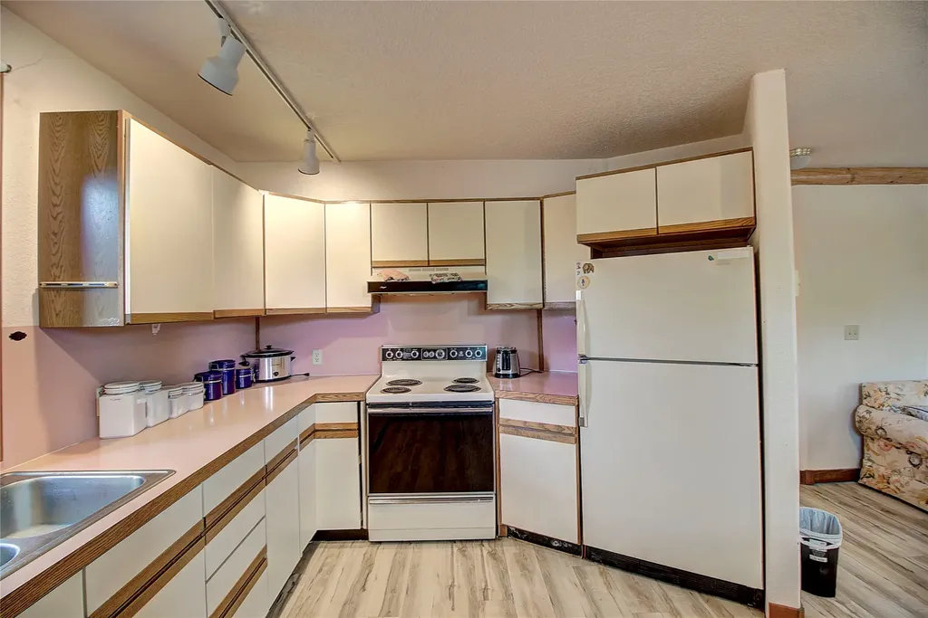 301 Arlee Street N Hot Springs MT 59845