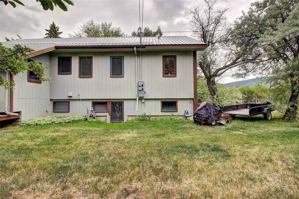 301 Arlee Street N Hot Springs MT 59845