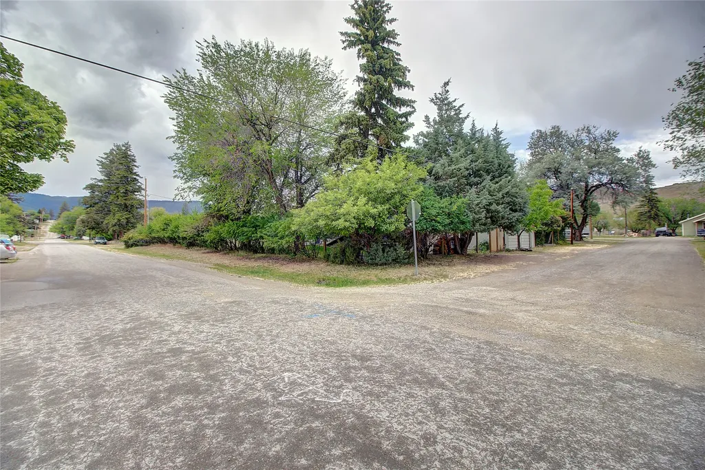 301 Arlee Street N Hot Springs MT 59845