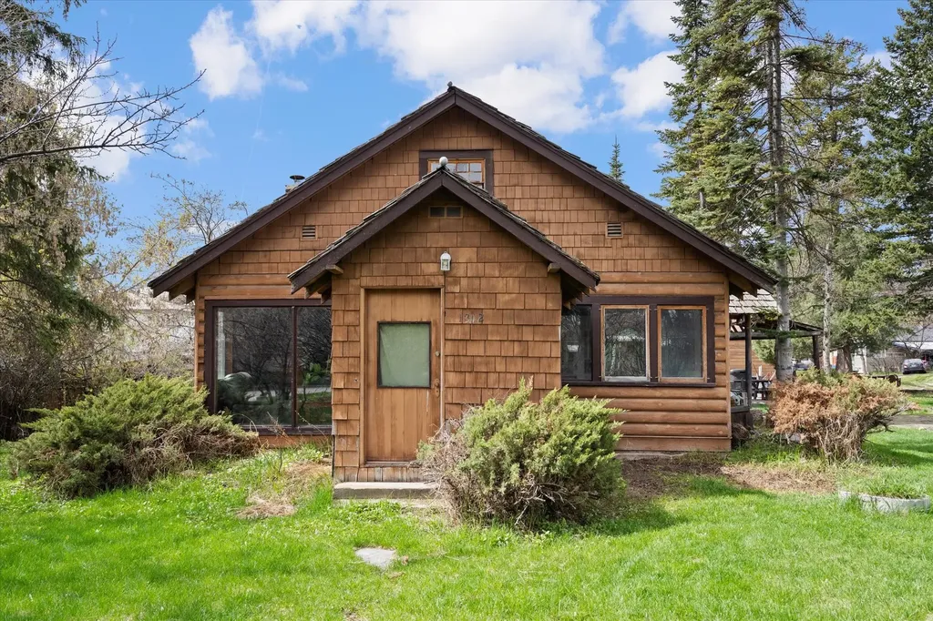 1312 2nd Avenue E Kalispell MT 59901