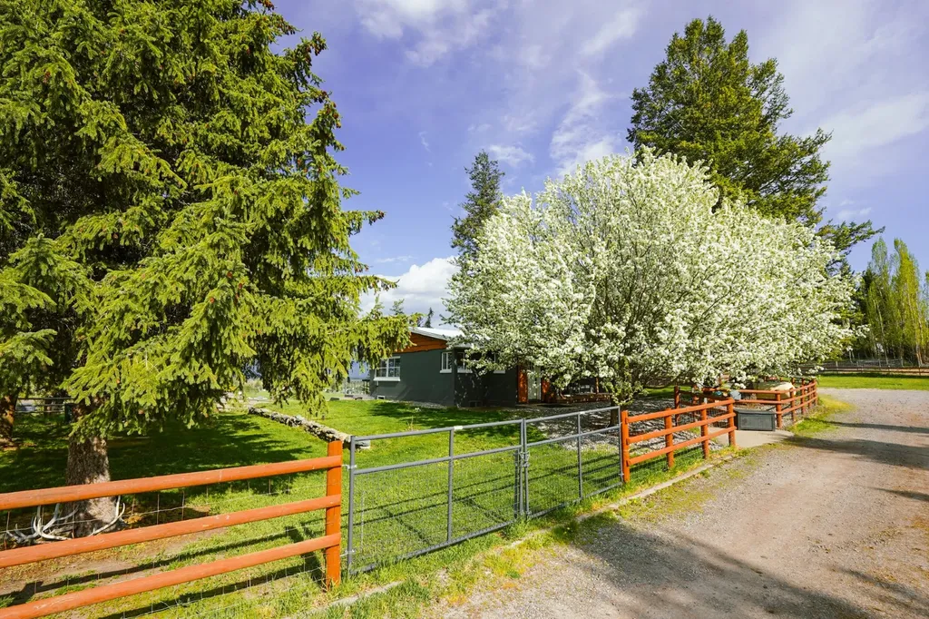 55 & 69 Autumn Glory Way Kalispell MT 59901