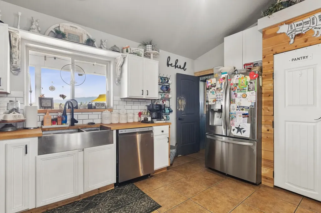 65629 Mt Highway 37 Eureka MT 59917