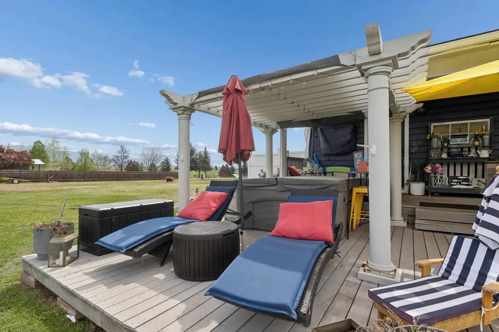 65629 Mt Highway 37 Eureka MT 59917