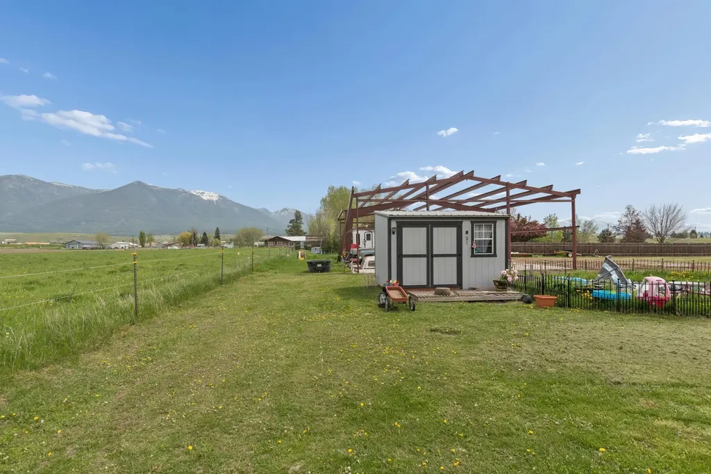 65629 Mt Highway 37 Eureka MT 59917