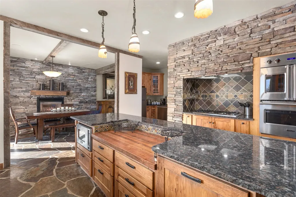 1335 Mooring Road Columbia Falls MT 59912