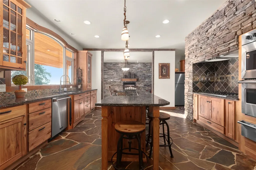 1335 Mooring Road Columbia Falls MT 59912