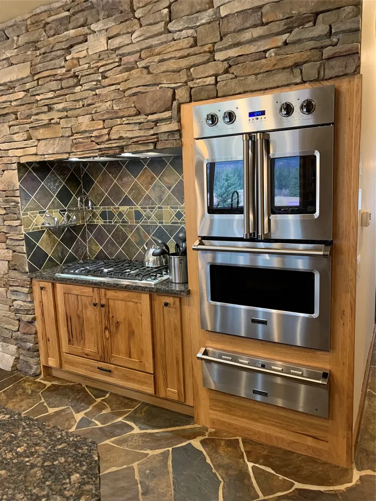 1335 Mooring Road Columbia Falls MT 59912