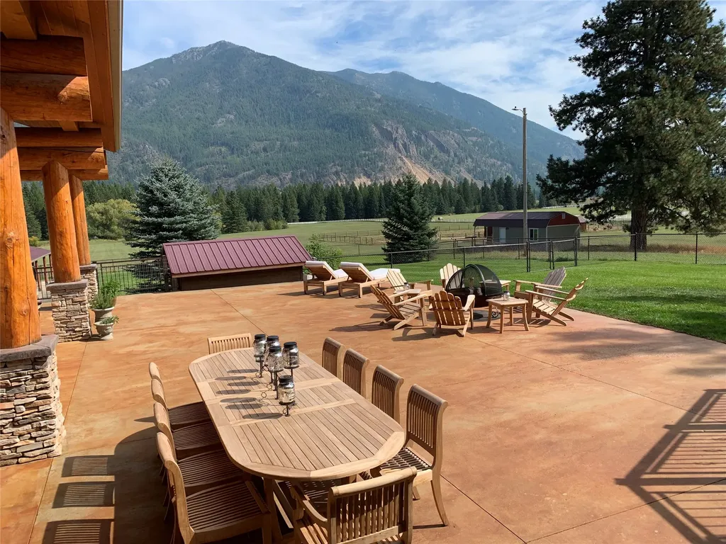 1335 Mooring Road Columbia Falls MT 59912