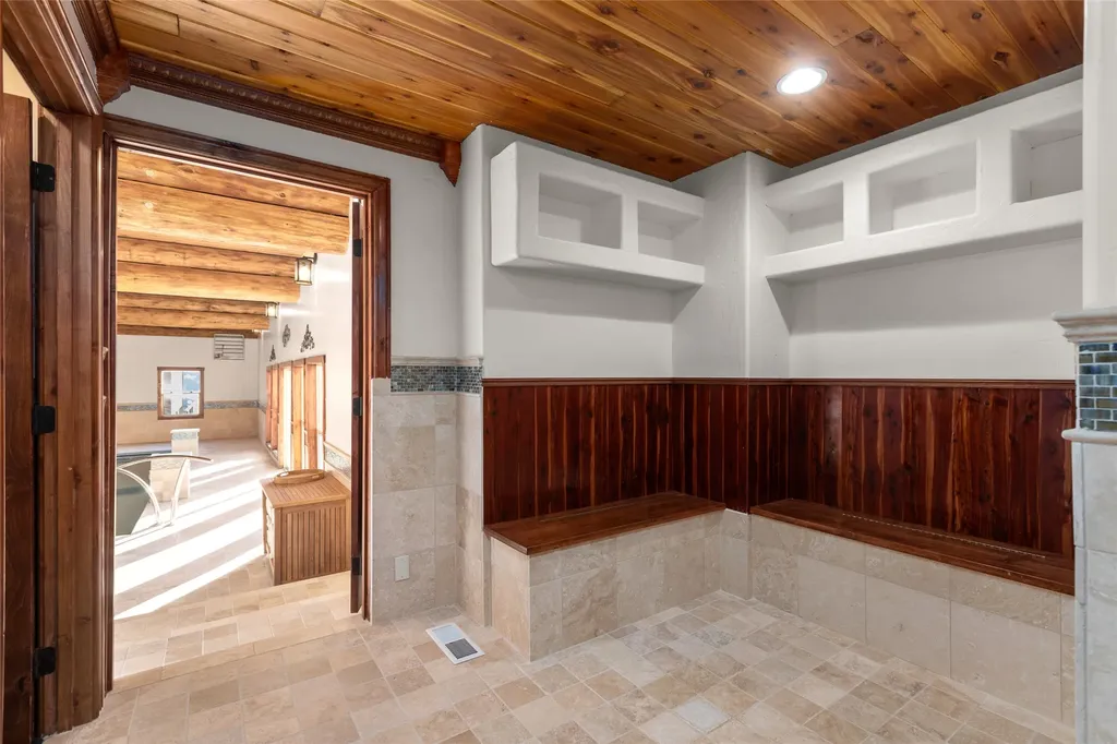 1335 Mooring Road Columbia Falls MT 59912