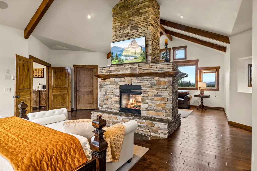 1335 Mooring Road Columbia Falls MT 59912