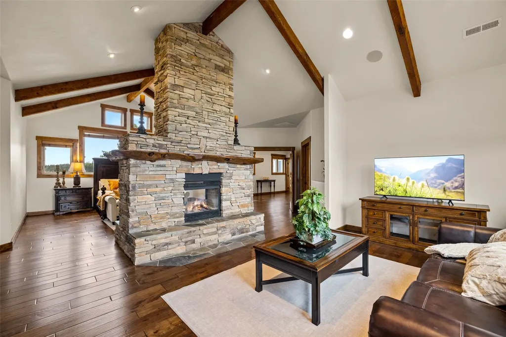 1335 Mooring Road Columbia Falls MT 59912