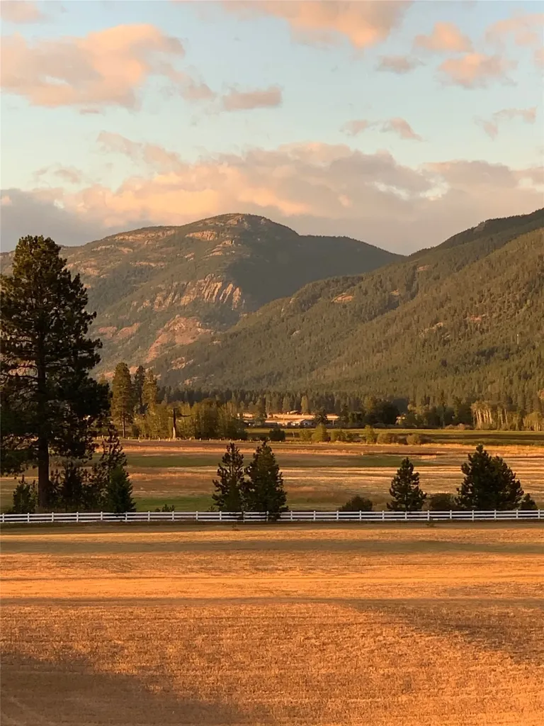 1335 Mooring Road Columbia Falls MT 59912