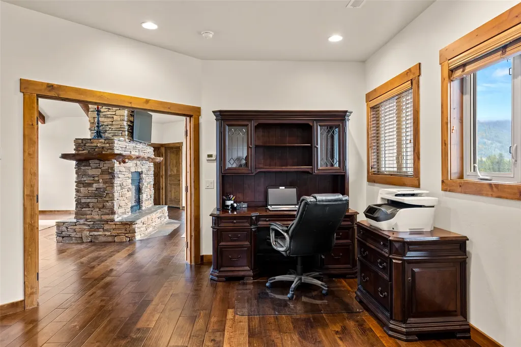 1335 Mooring Road Columbia Falls MT 59912