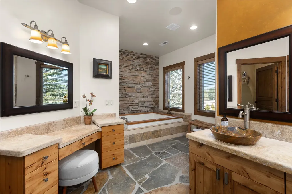 1335 Mooring Road Columbia Falls MT 59912