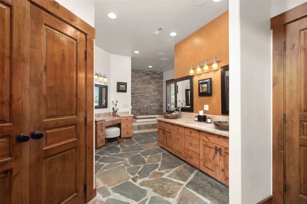 1335 Mooring Road Columbia Falls MT 59912