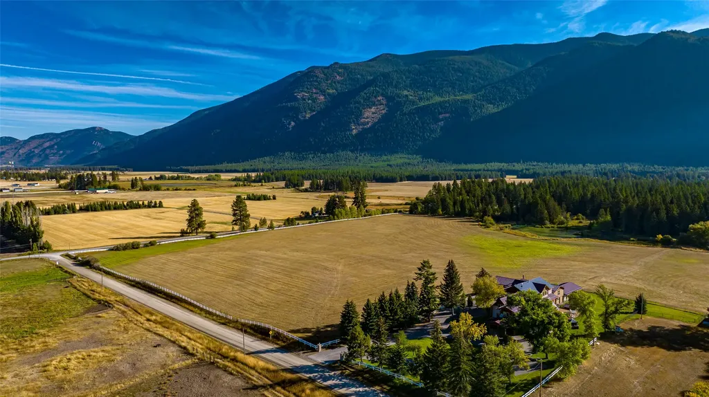 1335 Mooring Road Columbia Falls MT 59912