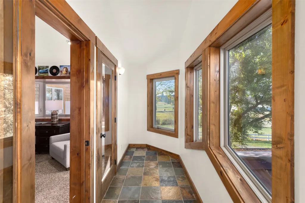 1335 Mooring Road Columbia Falls MT 59912