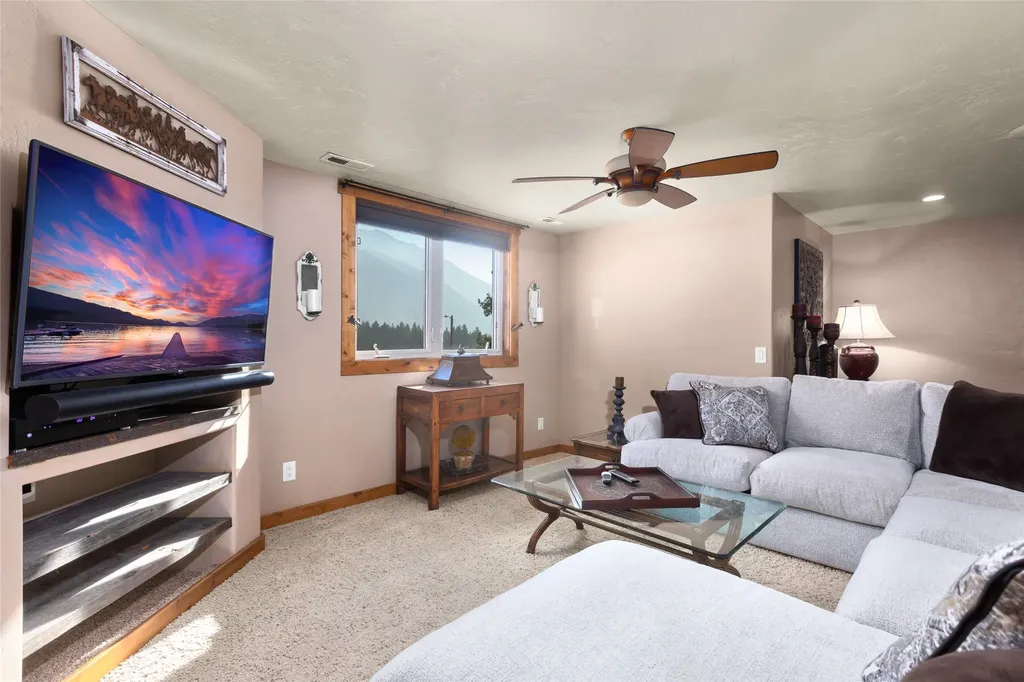 1335 Mooring Road Columbia Falls MT 59912