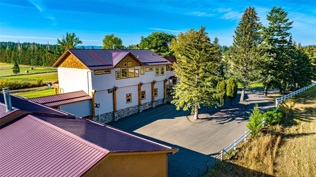 1335 Mooring Road Columbia Falls MT 59912