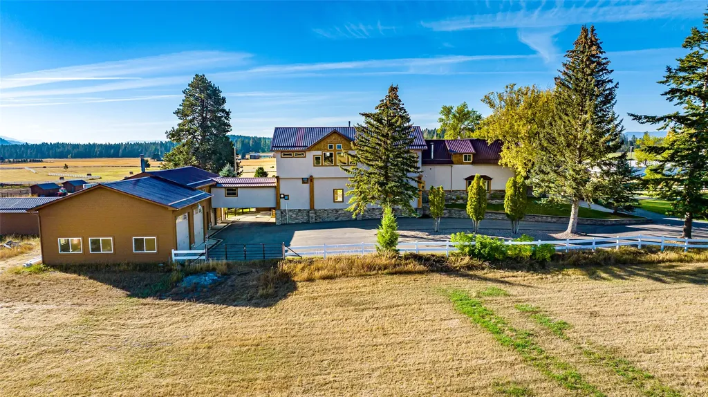 1335 Mooring Road Columbia Falls MT 59912