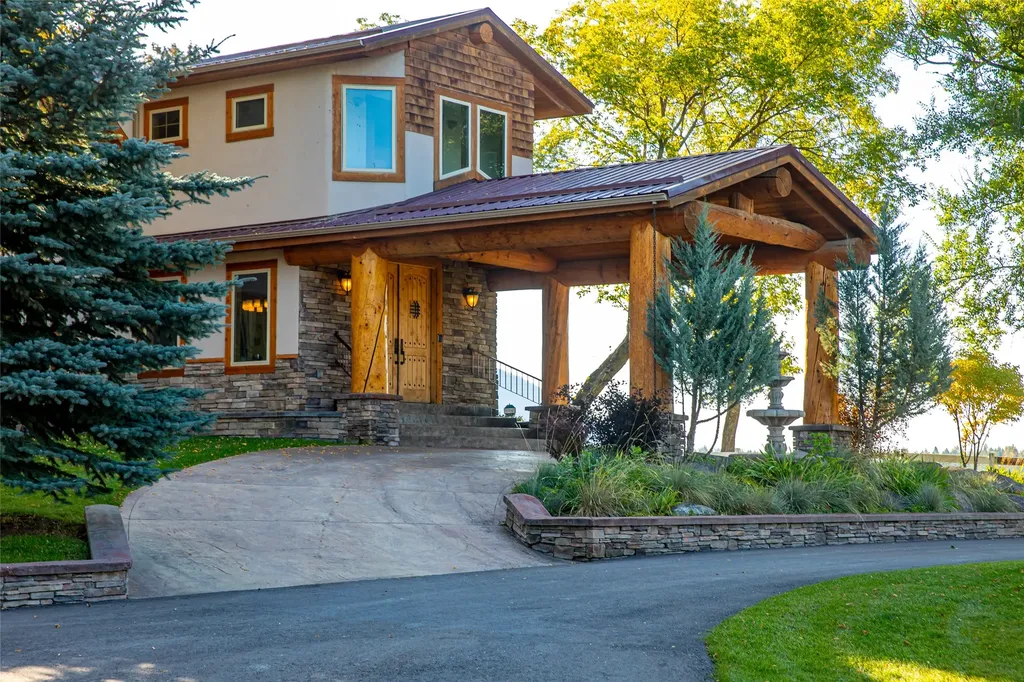 1335 Mooring Road Columbia Falls MT 59912
