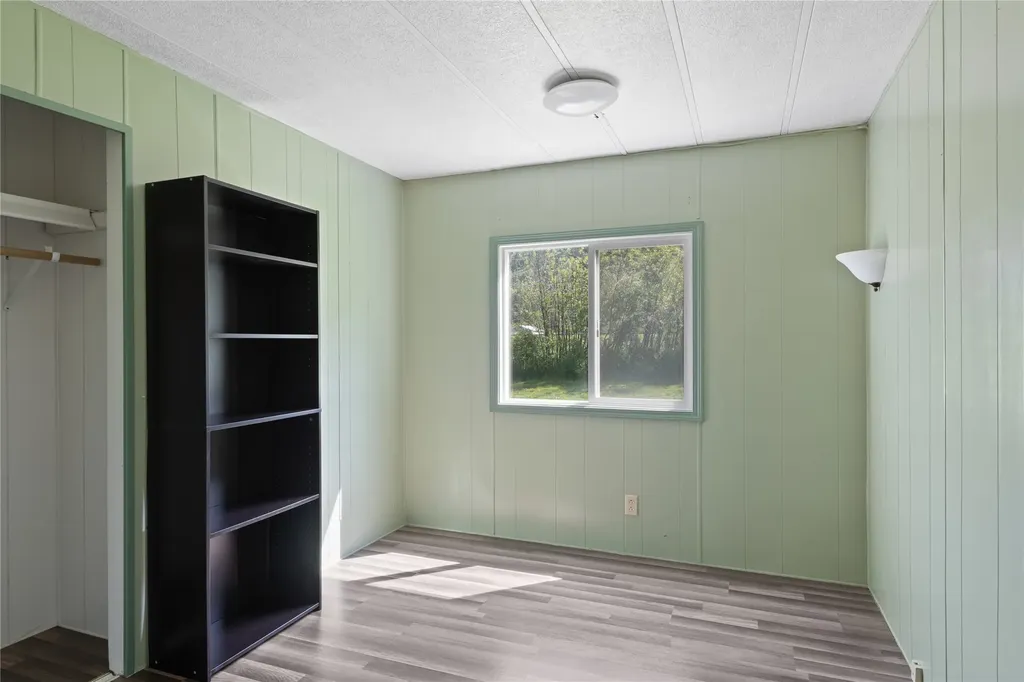 20735 E Mullan Road Clinton MT 59825