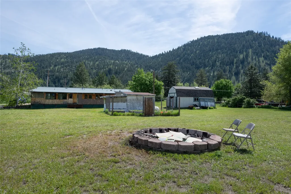 20735 E Mullan Road Clinton MT 59825
