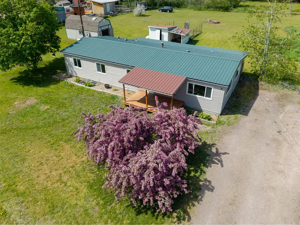 20735 E Mullan Road Clinton MT 59825