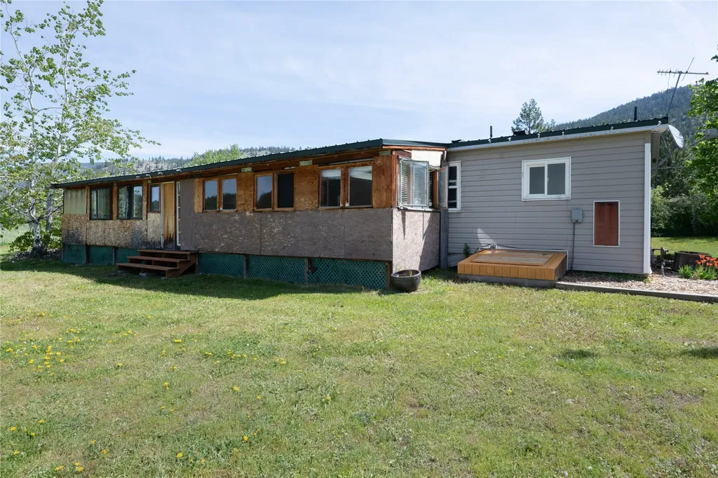 20735 E Mullan Road Clinton MT 59825