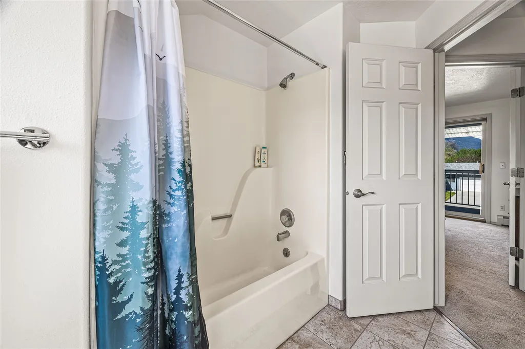 29 Cheyenne Trail Hamilton MT 59840