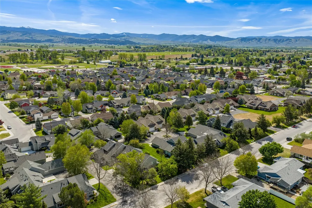 29 Cheyenne Trail Hamilton MT 59840
