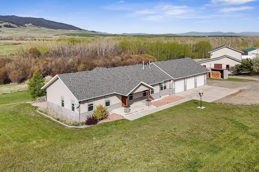 5944 Us Highway 287 East Helena MT 59635