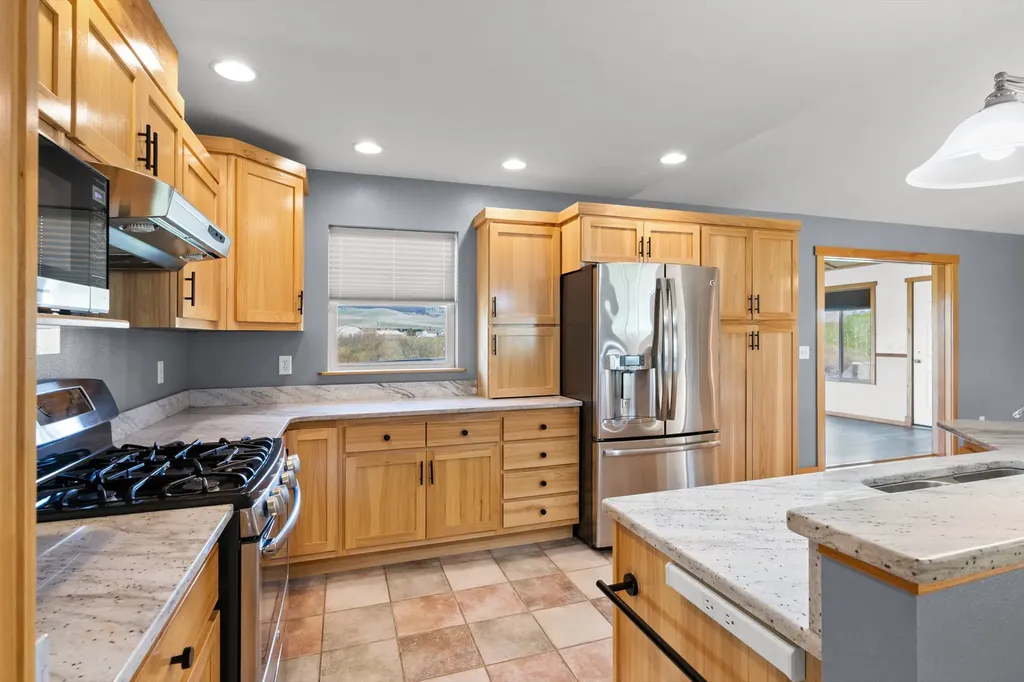 5944 Us Highway 287 East Helena MT 59635