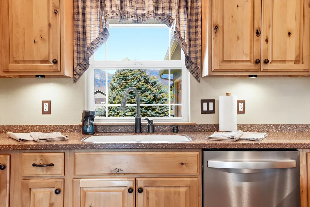 85 Edge Drive Stevensville MT 59870