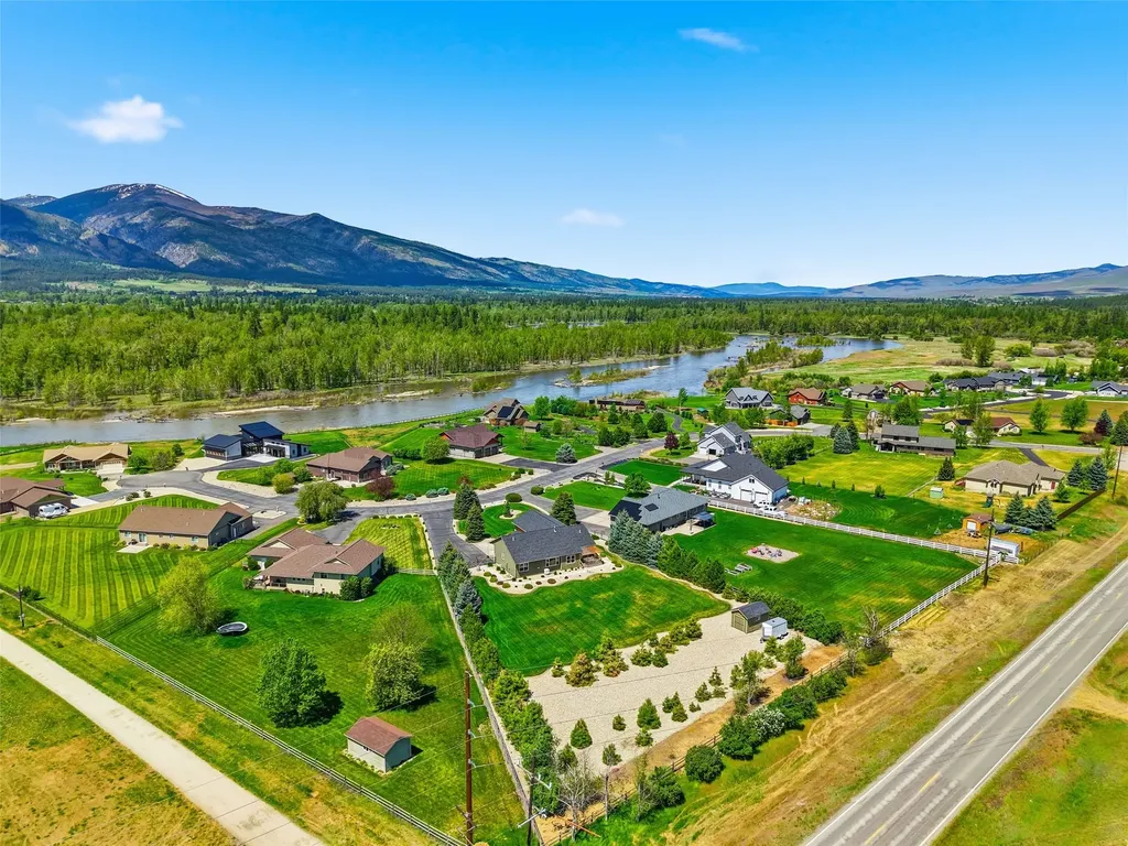 85 Edge Drive Stevensville MT 59870