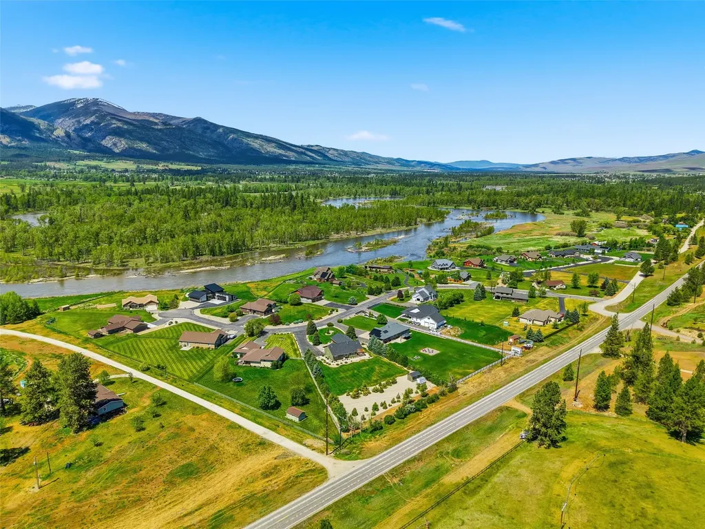 85 Edge Drive Stevensville MT 59870