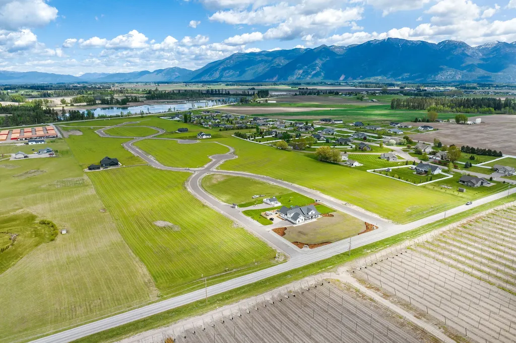 35 Charlotte Peak Court Kalispell MT 59901