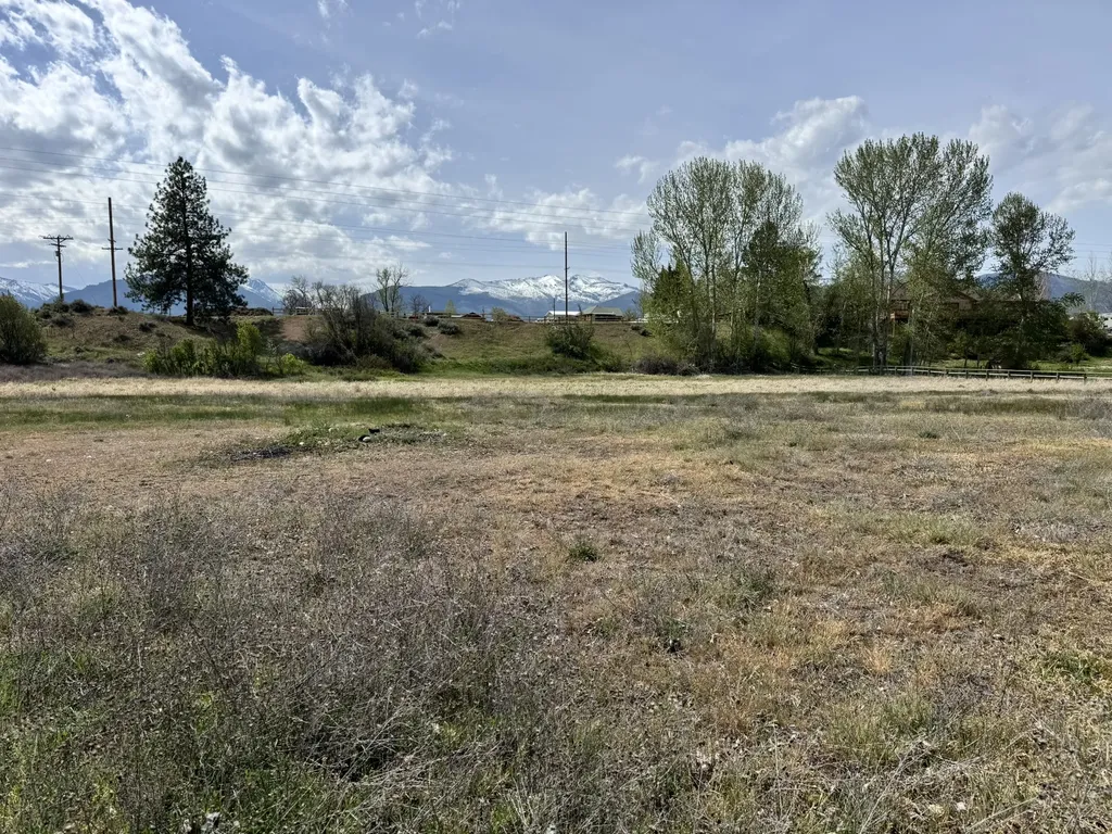 Nhn W Tucker Crossing Victor MT 59875
