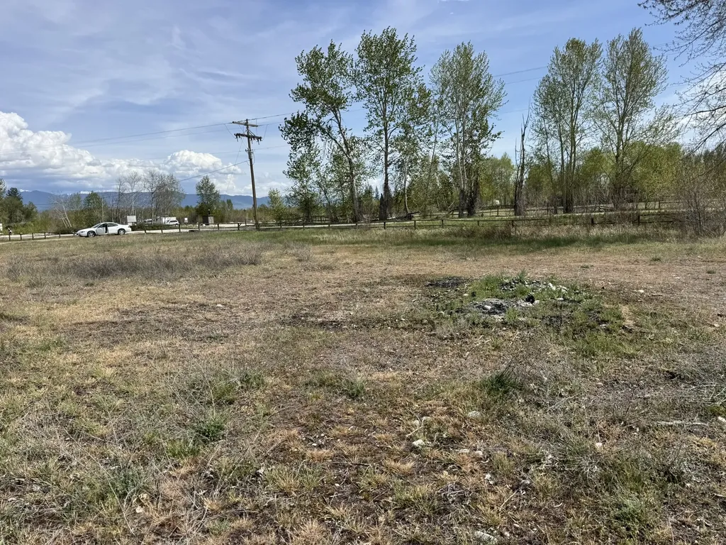 Nhn W Tucker Crossing Victor MT 59875