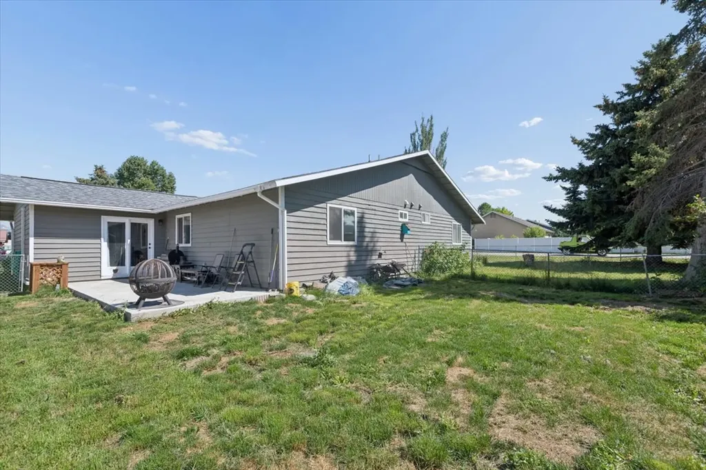 1938 S Woodland Drive Kalispell MT 59901
