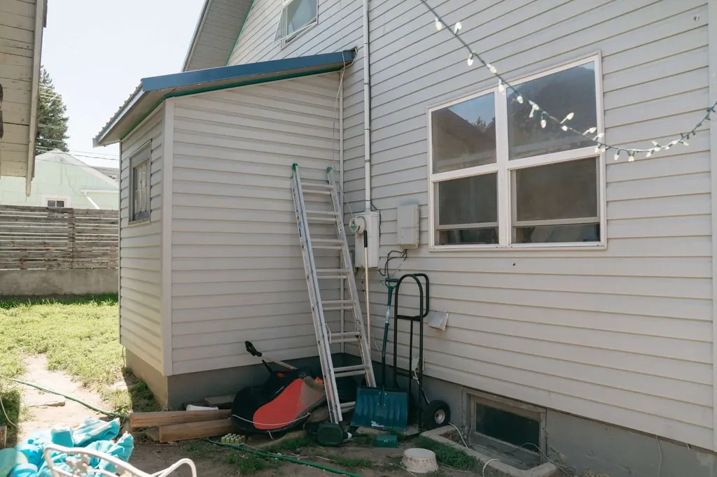 33 3rd Avenue SE Cut Bank MT 59427