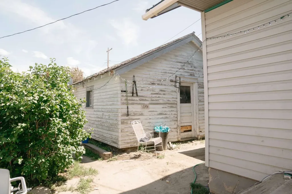 33 3rd Avenue SE Cut Bank MT 59427