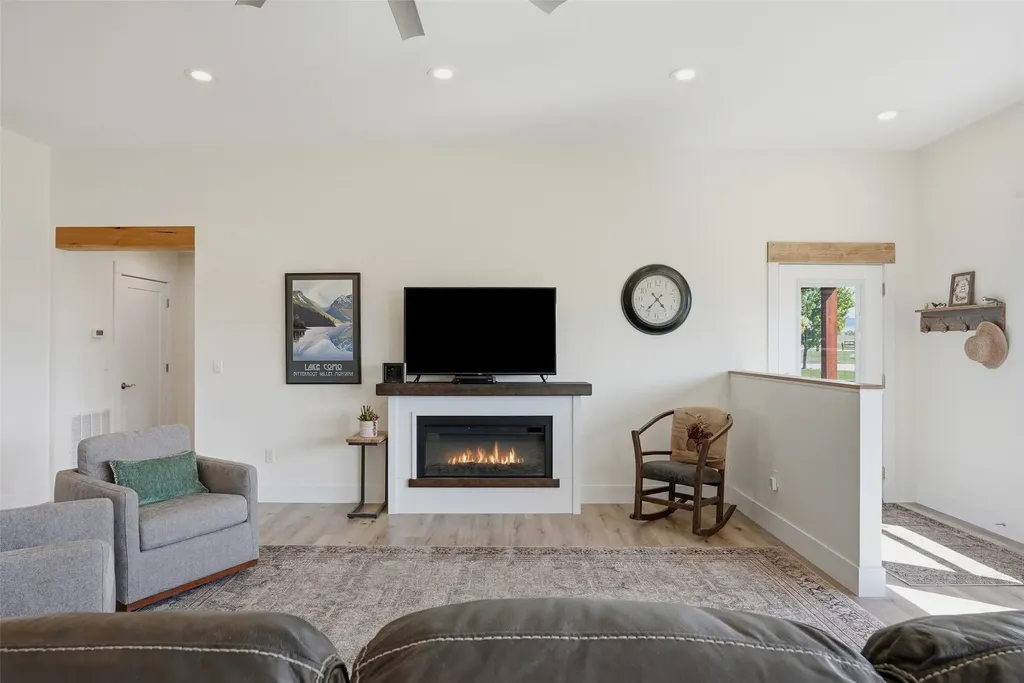 514 Popham Lane Corvallis MT 59828